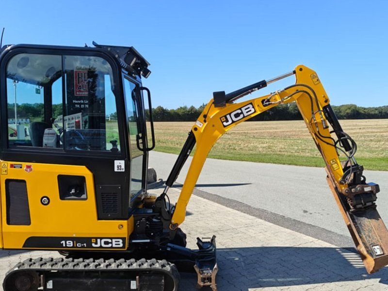 JCB 19C-1