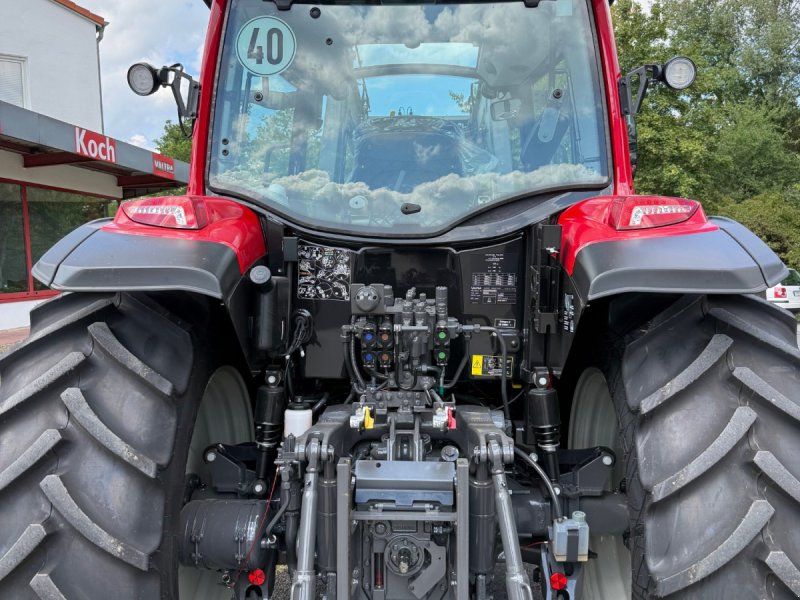 Valtra A105 H4