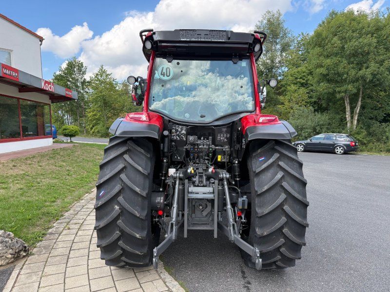 Valtra A105 H4