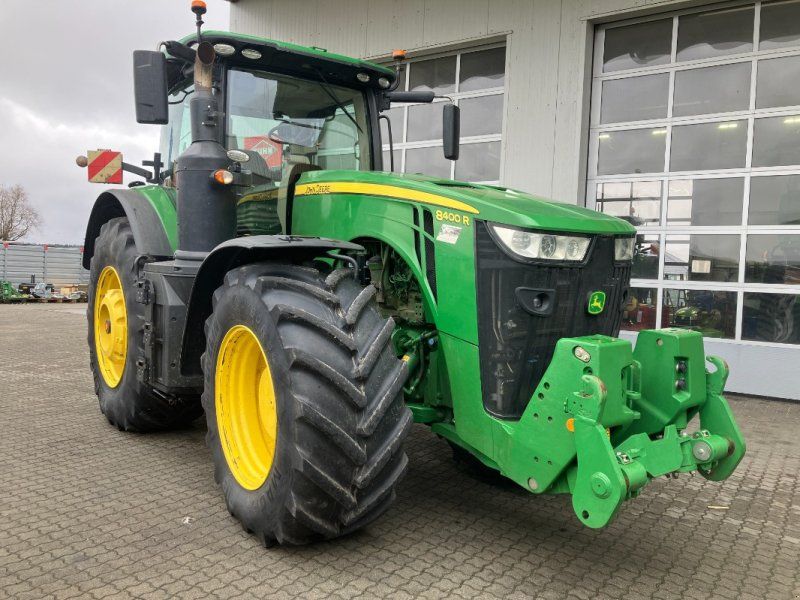 John Deere 8400R