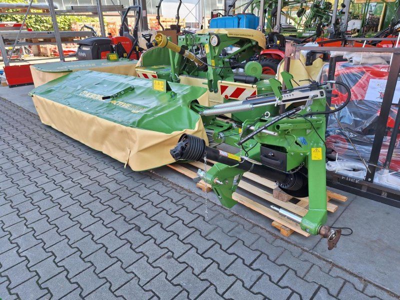 Krone ACTIVEMOW AM R 320