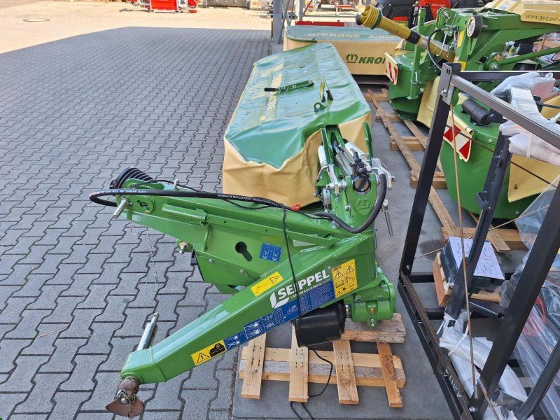 Krone ACTIVEMOW AM R 320