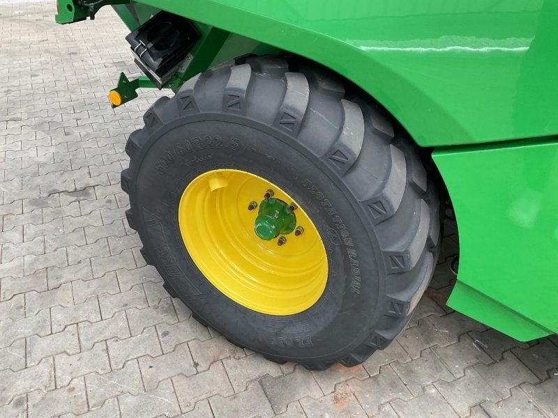 John Deere 990