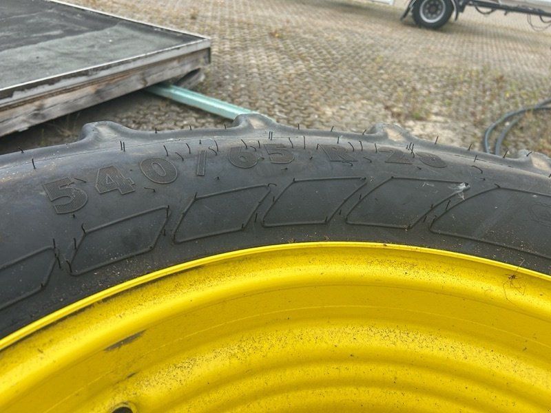 Mitas 540/65R28