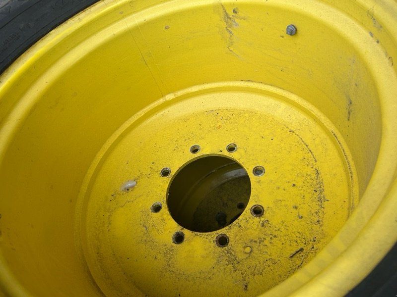 Vredestein 540/65R28