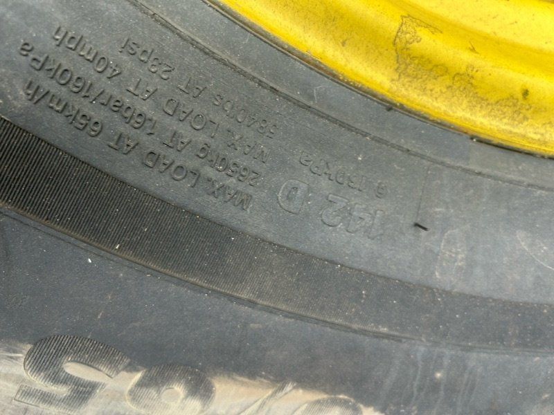 Vredestein 540/65R28