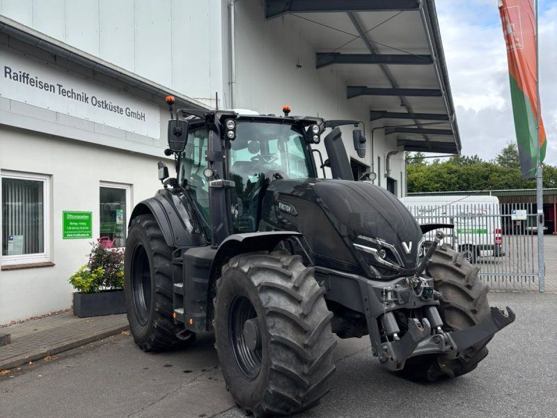 Valtra Q245 SmartTouch
