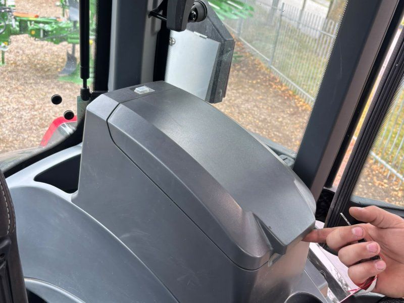 Valtra Q245 SmartTouch