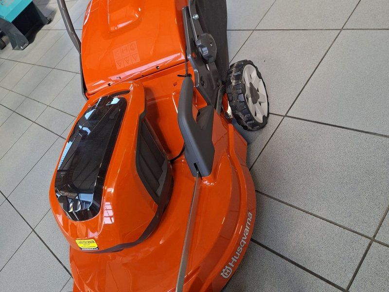 Husqvarna Akku-Rasenmäher LC 353iVX