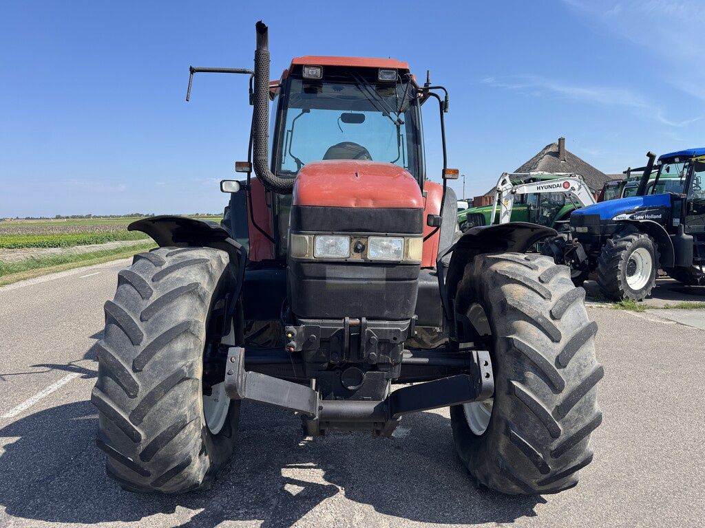 New Holland M160