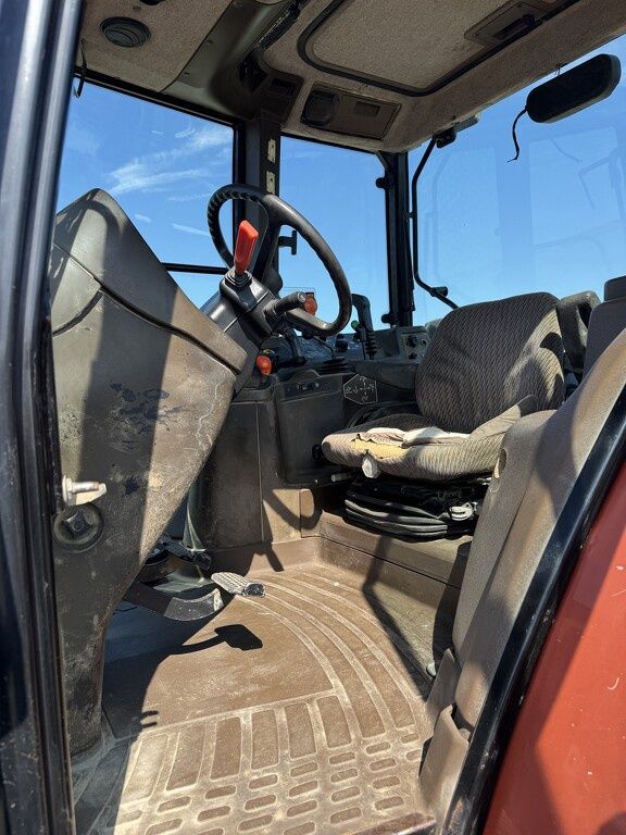 New Holland M160