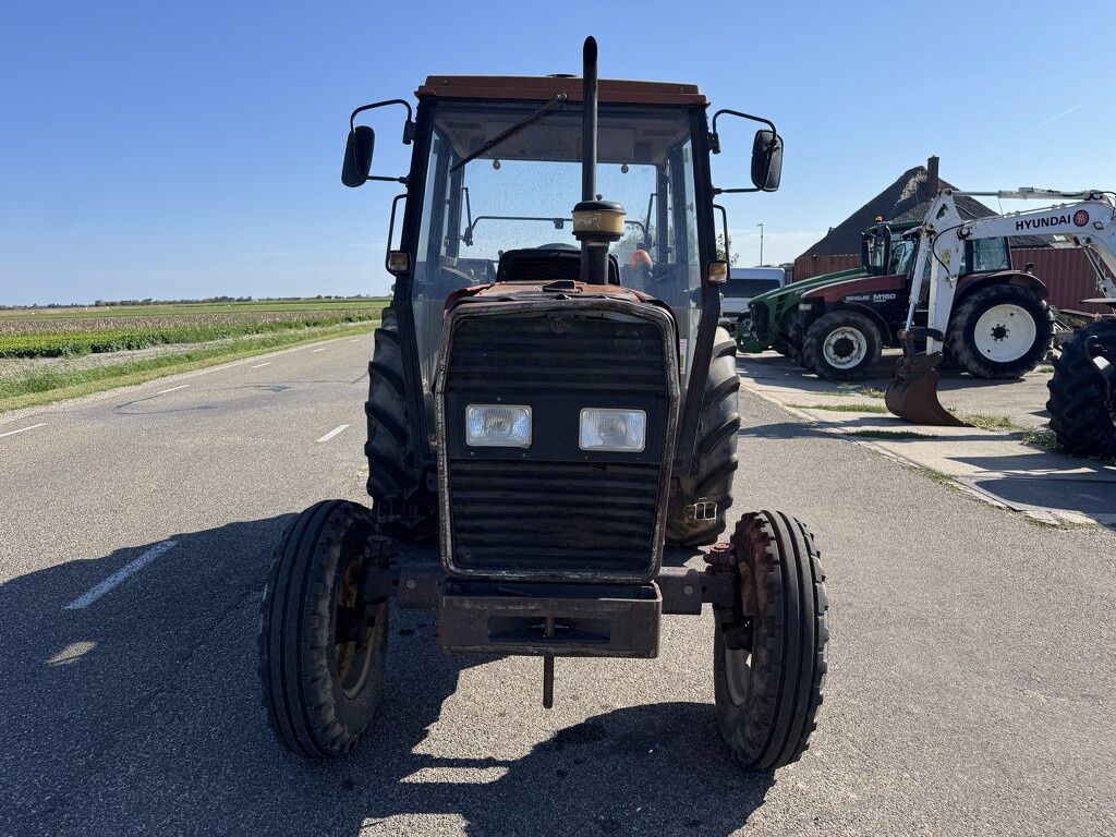 Massey-Ferguson 365