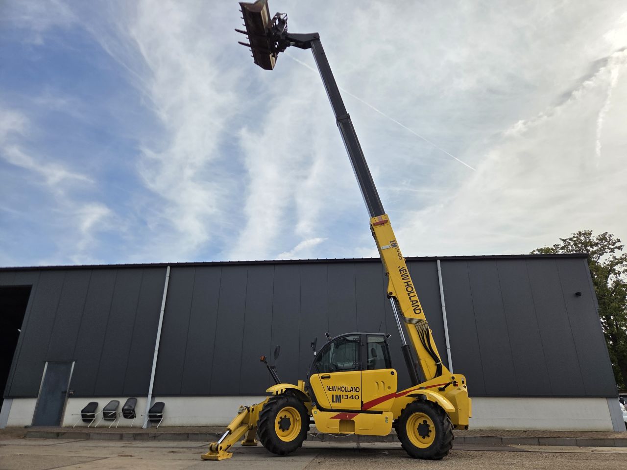 New-Holland LM1340
