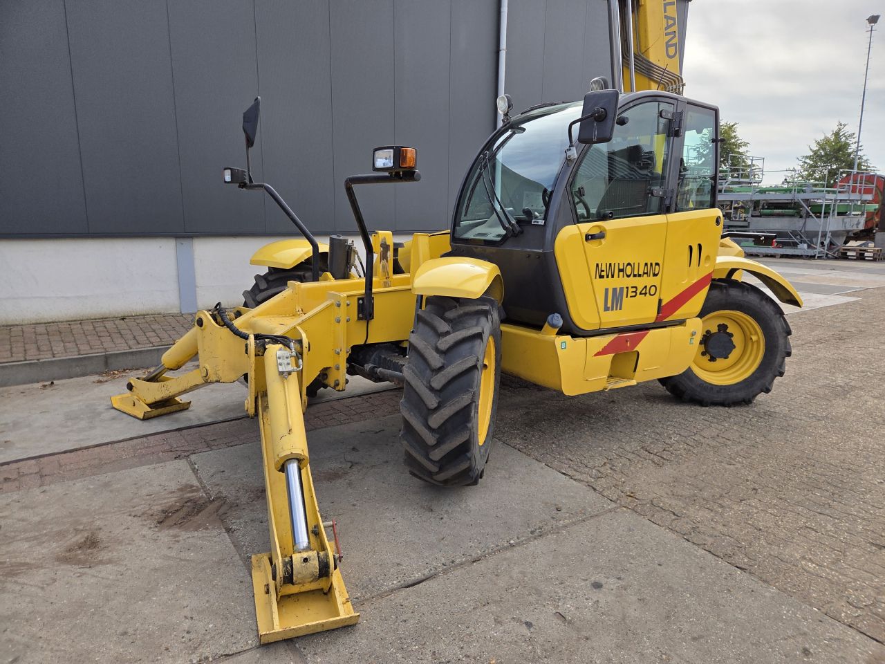 New-Holland LM1340
