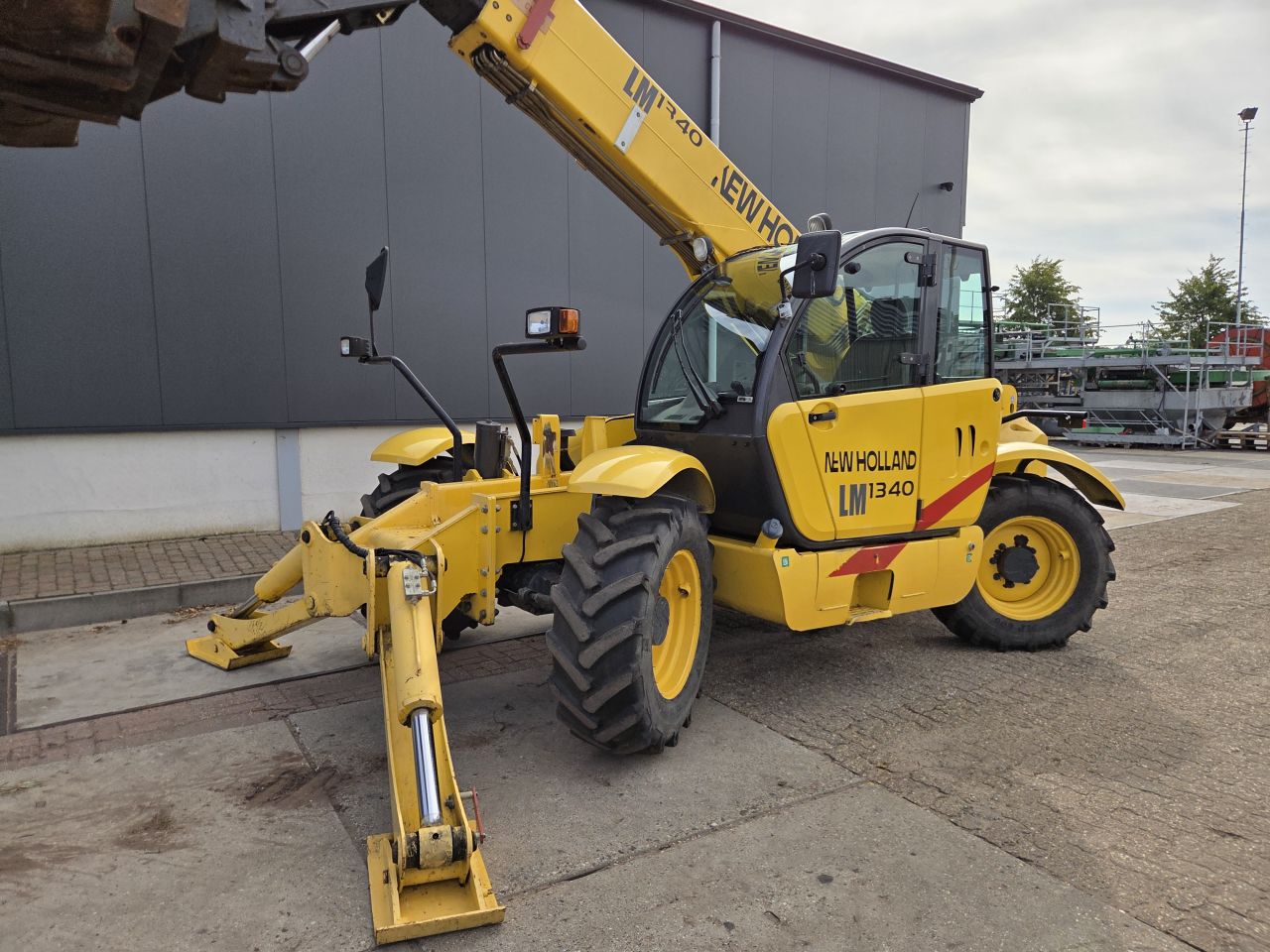 New-Holland LM1340