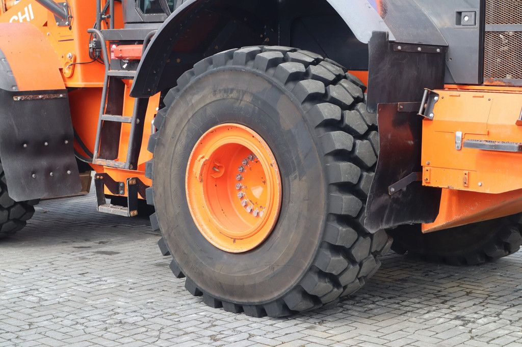 Hitachi ZW330-6 | ZW 330 -6 | BUCKET | JOYSTICK STEER | GOOD TIRES