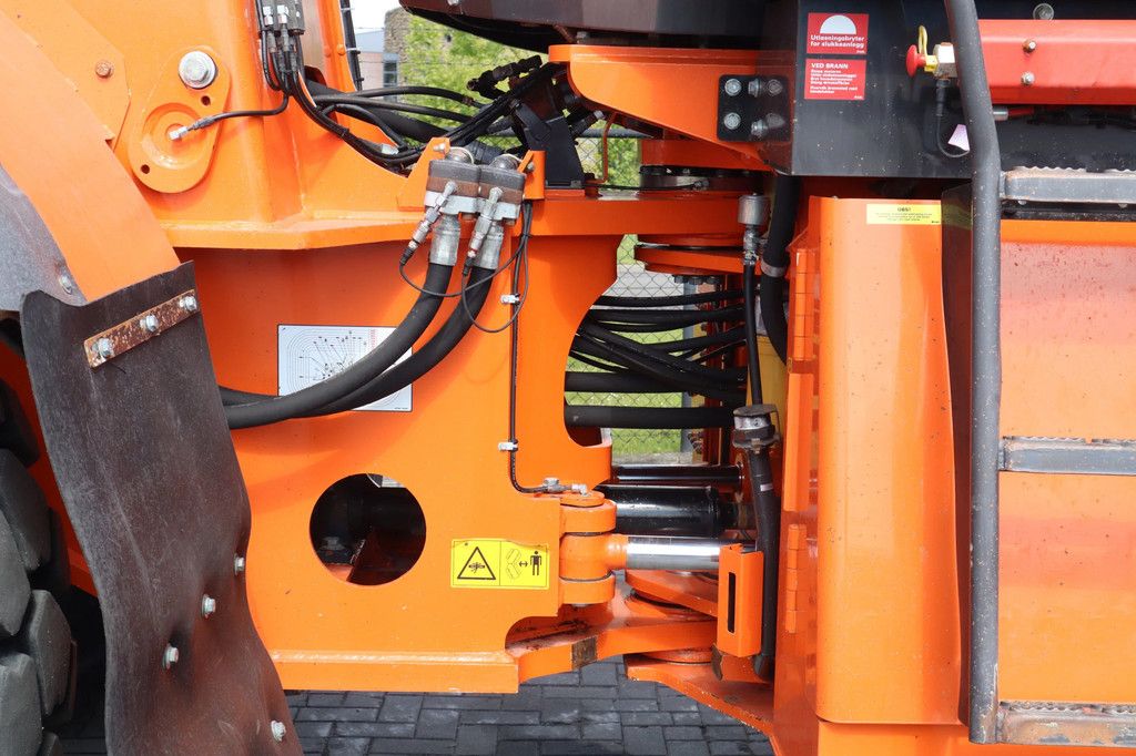 Hitachi ZW330-6 | ZW 330 -6 | BUCKET | JOYSTICK STEER | GOOD TIRES