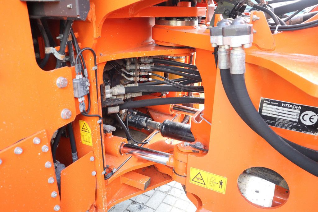 Hitachi ZW330-6 | ZW 330 -6 | BUCKET | JOYSTICK STEER | GOOD TIRES