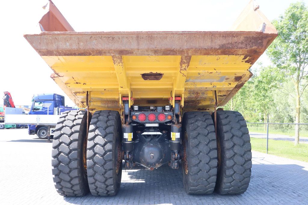 Komatsu HD405 -8E0 | 77 TON | GOOD TIRES