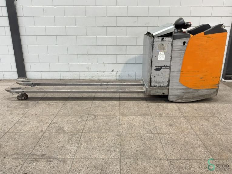 Pallet trucks Electric Still EXU-S24 2020