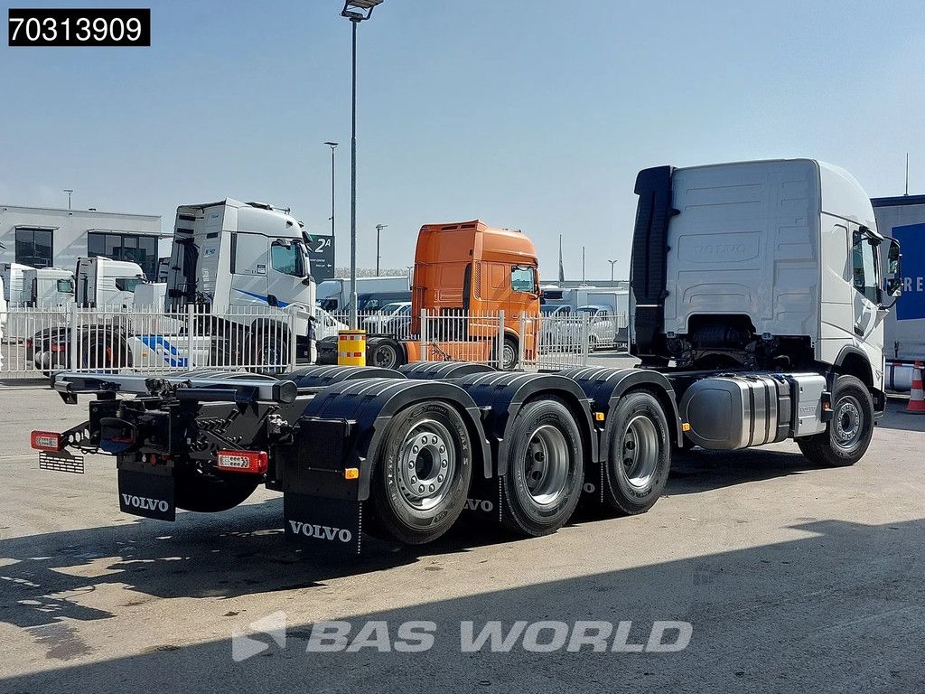 Volvo FMX 500 8X4 COMING SOON! NEW Palfinger PK33002 Crane + HT22TEC Hooklift Lift-Steering Axle