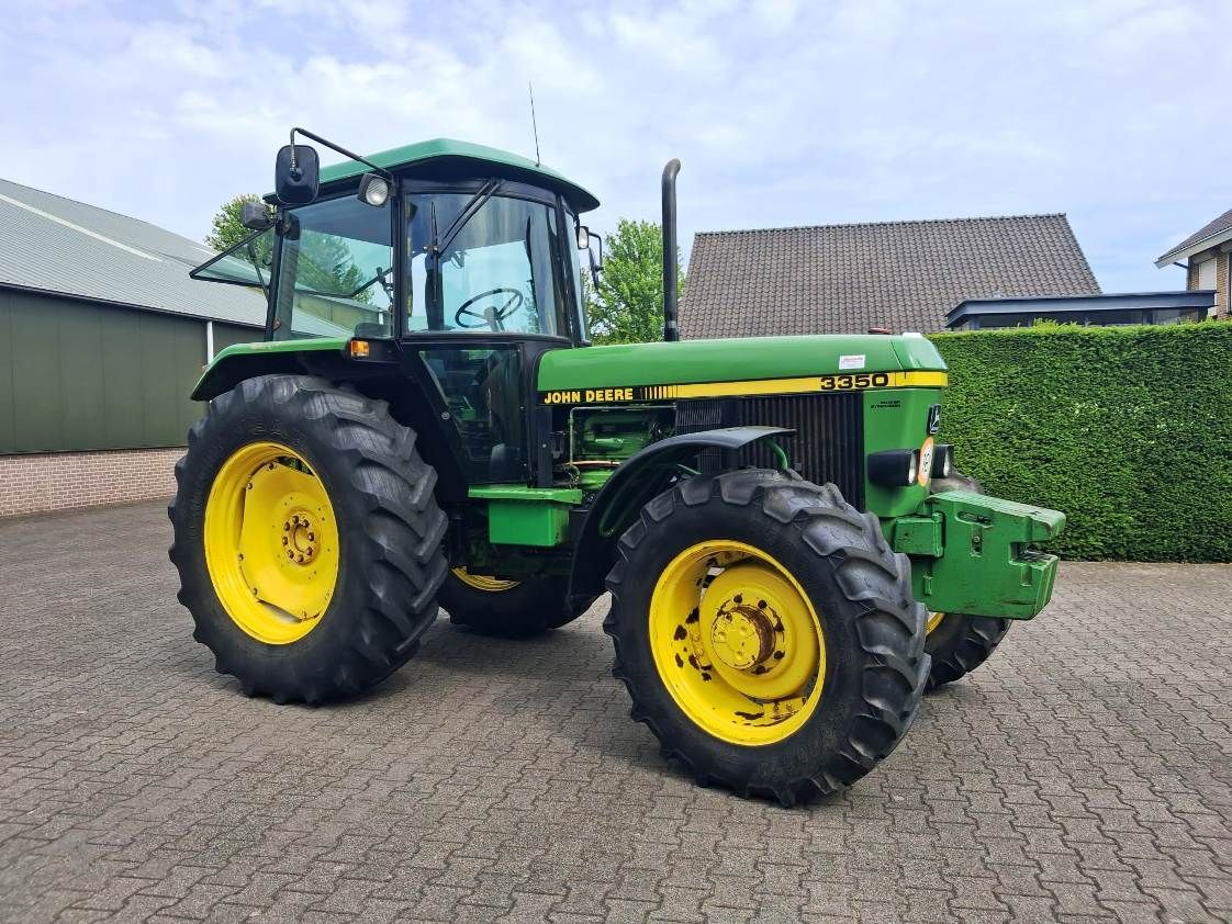 John Deere 3350