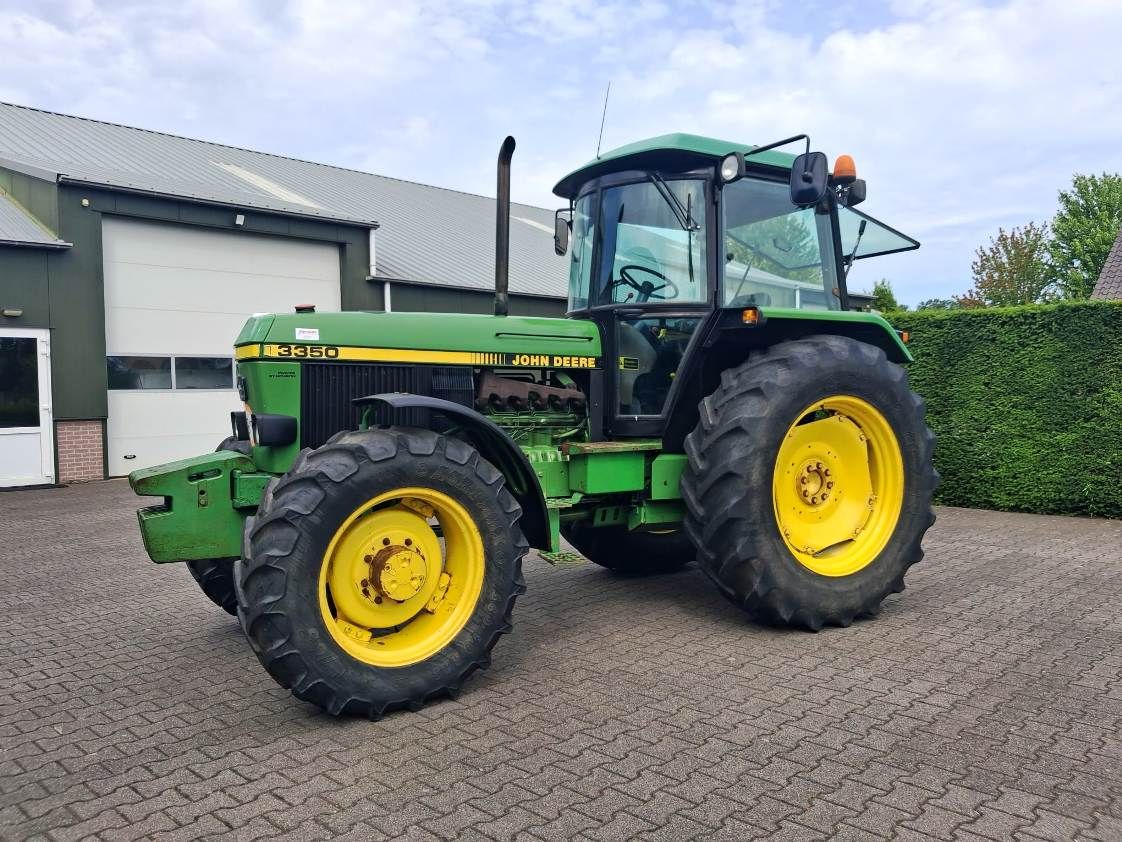 John Deere 3350