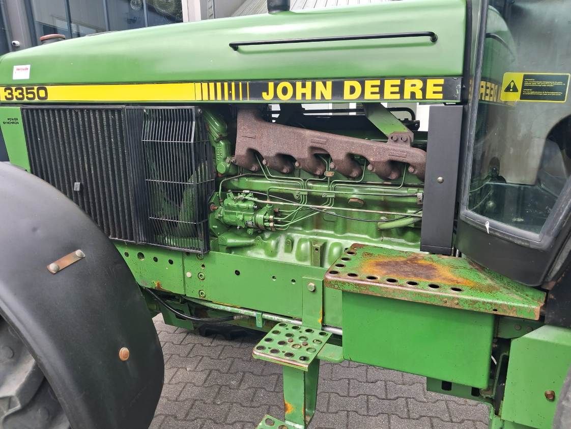John Deere 3350