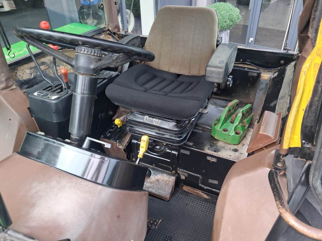 John Deere 3350