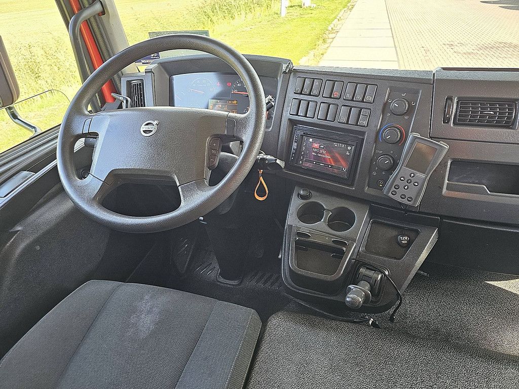 VOLVO FL 250.16