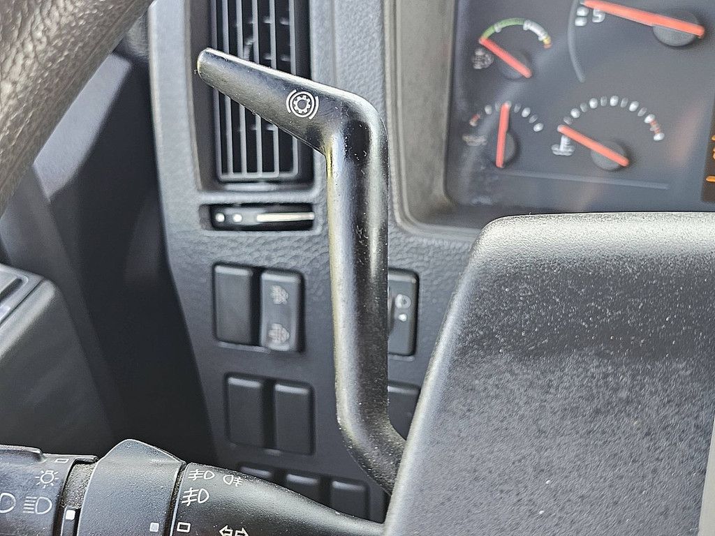 VOLVO FL 250.16