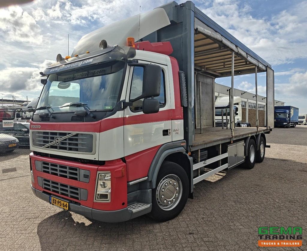 Volvo FM 330 EEV 6X2 Day Cabin EEV - Roller Tarpaulin Storage Box 7.2m - Hardwood Floor - Crane Connection