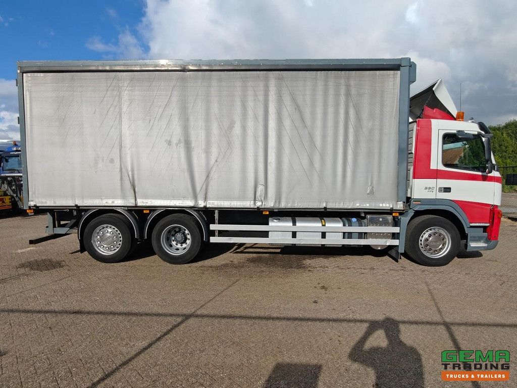 Volvo FM 330 EEV 6X2 Day Cabin EEV - Roller Tarpaulin Storage Box 7.2m - Hardwood Floor - Crane Connection