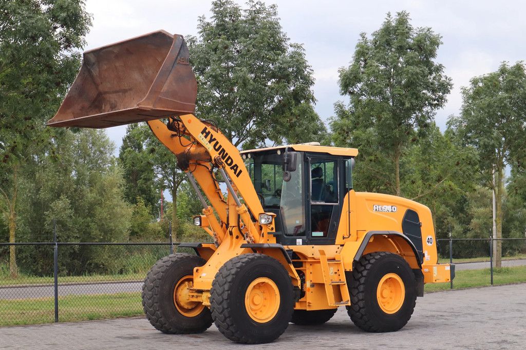Hyundai HL940 | 2.097 HOURS! | BUCKET | QUICK COUPLER | BSS