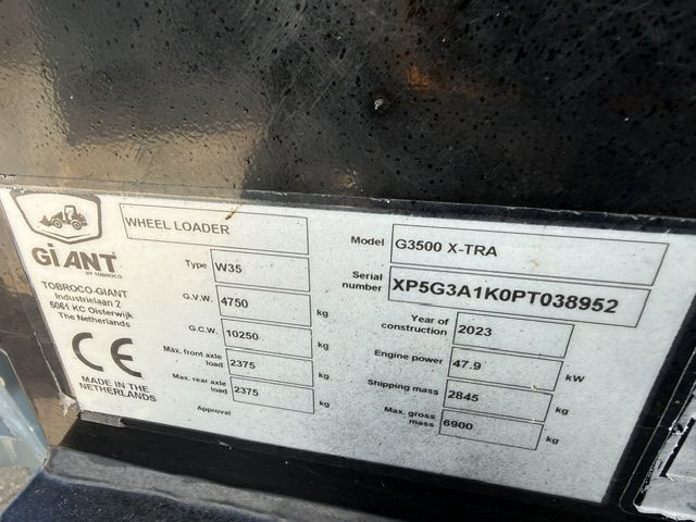 Giant G3500 X-tra 1400uur Full option NIEUWSTAAT Minishovel