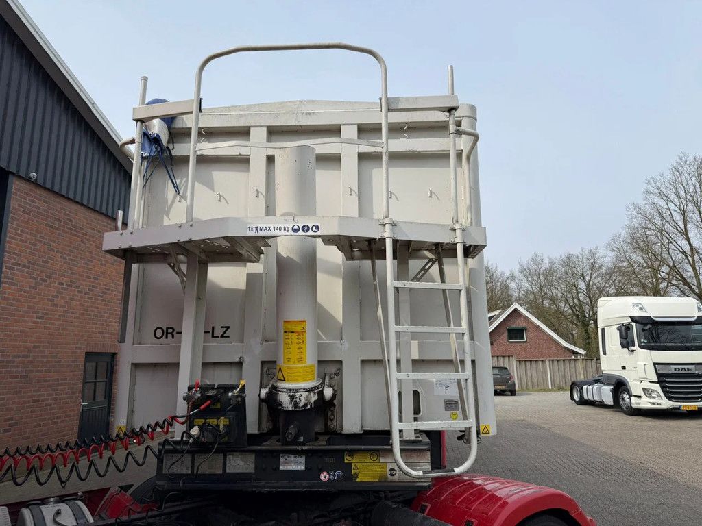 Stas S300CX S300CX 58m3 Alcoa Klep/deuren Bieten nieuwe APK 09-2027!