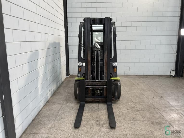 Forklifts Electric Clark GEX 30 2011 Triplex