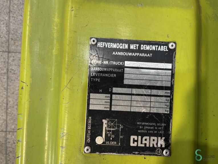 Forklifts Electric Clark GEX 30 2011 Triplex