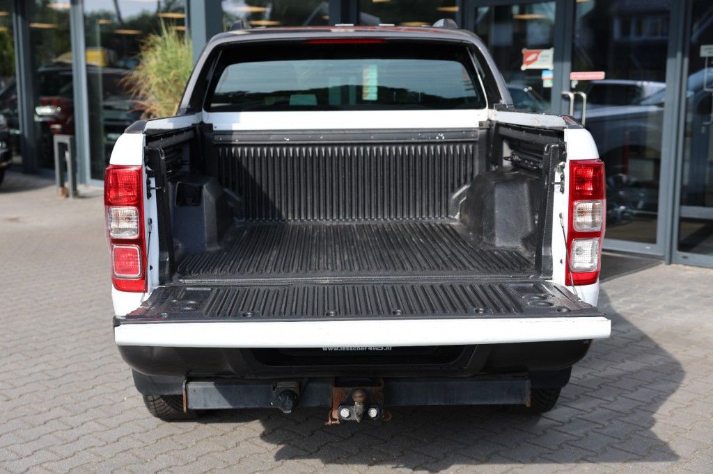 Ford Ranger 3.2 TDCI WILDTRAK SUPERCAB A/T 2 ZITS VAN