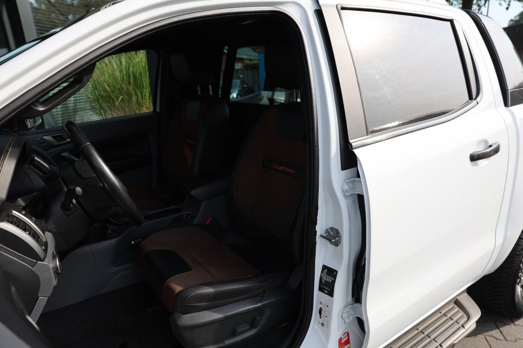 Ford Ranger 3.2 TDCI WILDTRAK SUPERCAB A/T 2 ZITS VAN