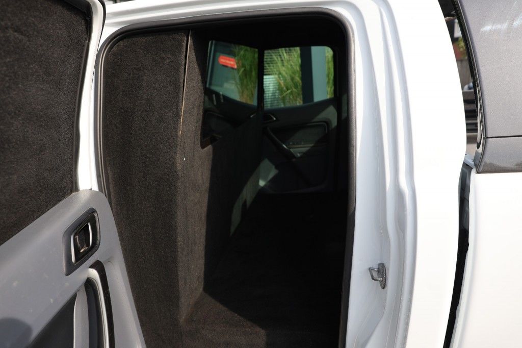 Ford Ranger 3.2 TDCI WILDTRAK SUPERCAB A/T 2 ZITS VAN