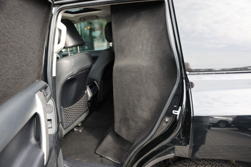Toyota Landcruiser 150 2.8 D-4D 5DRS EXECUTIVE A/T VAN