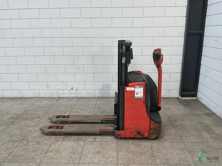 Stackers Electric Linde D08 2016 Hours 611