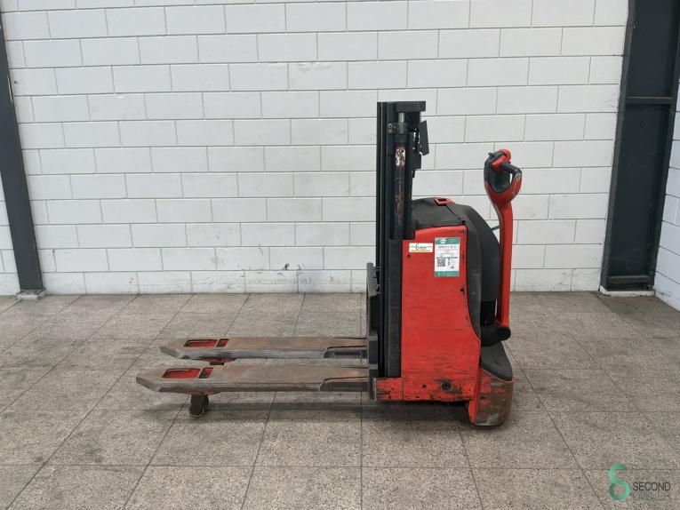 Stackers Electric Linde D08 2016 Hours 611