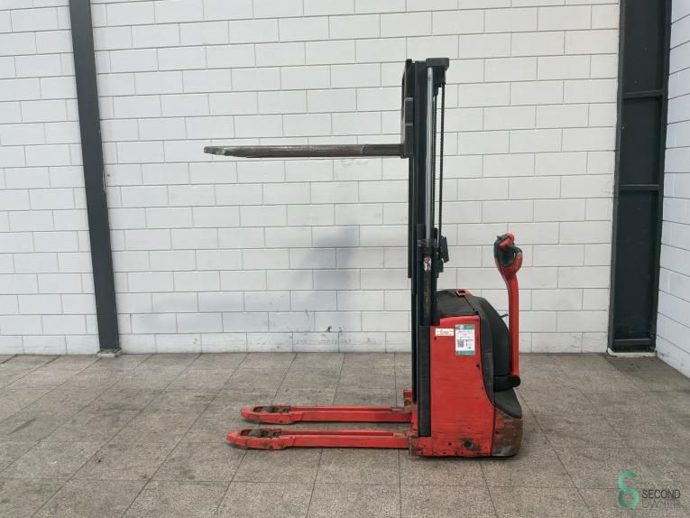 Stackers Electric Linde D08 2016 Hours 611
