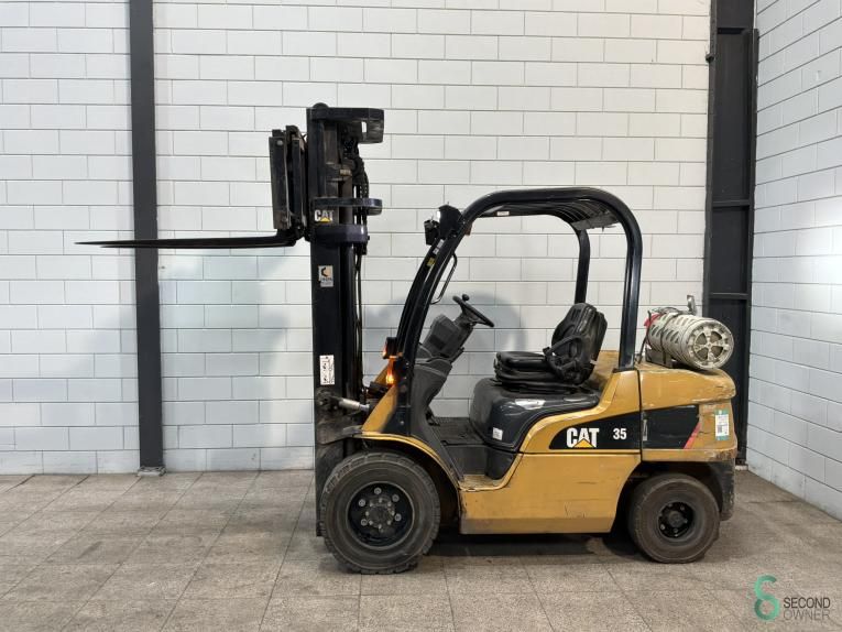 Forklifts LPG Caterpillar GP35N 2007 Triplex