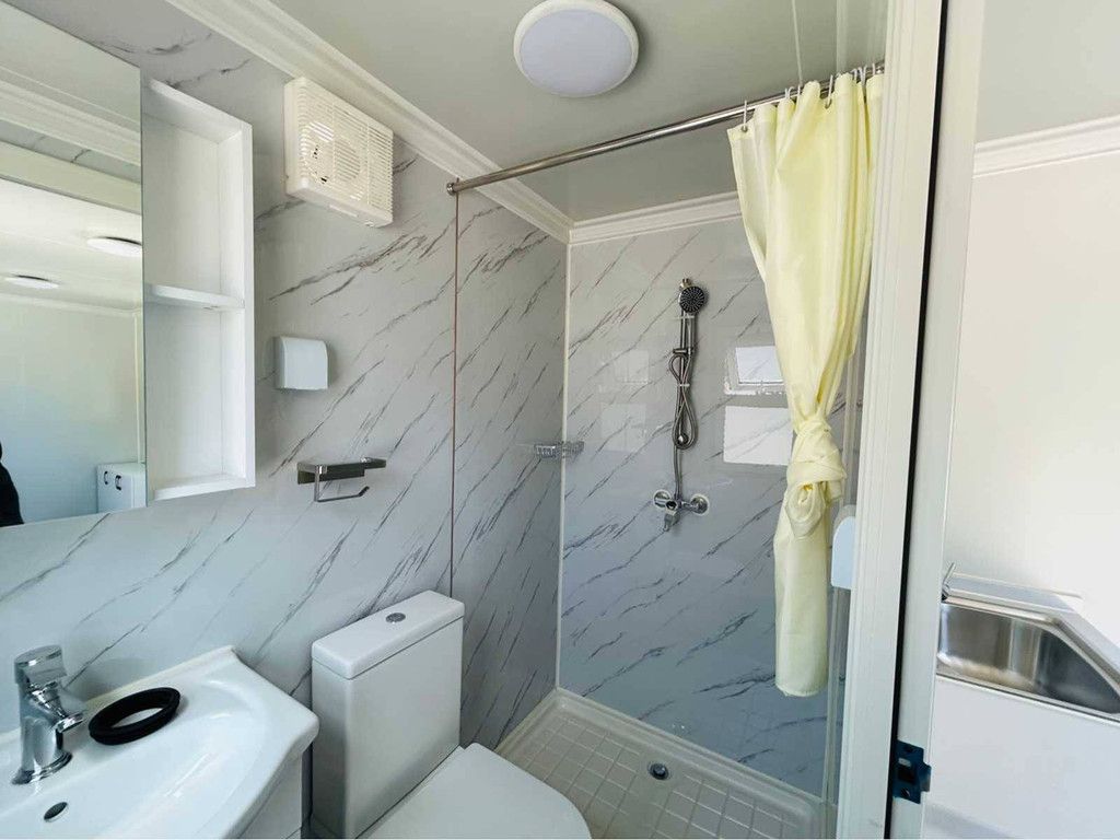 Mobile Wohneinheit mit Badezimmer 2026