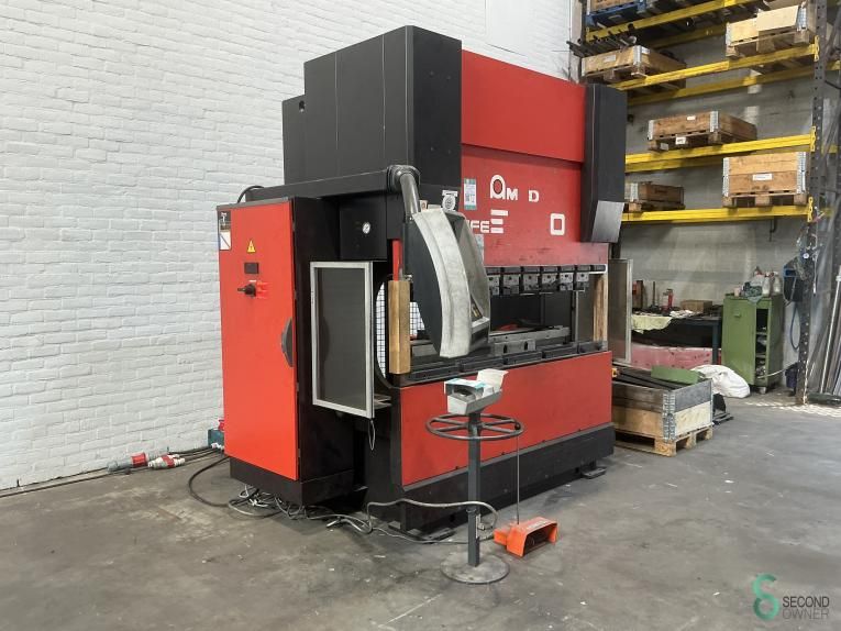 Press brakes Amada HFE 50-20 2001 8 Axis