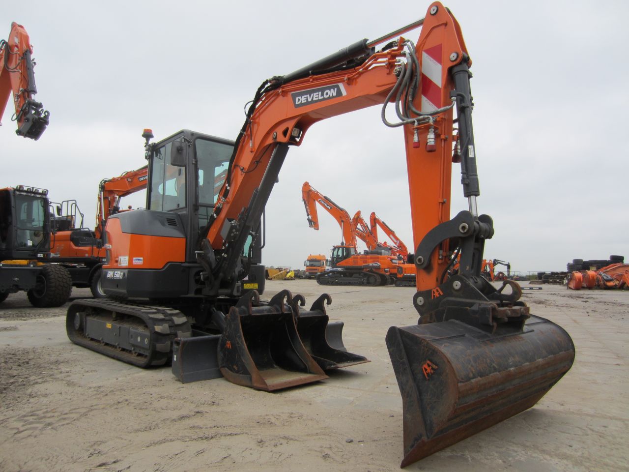 Develon DX50z-7