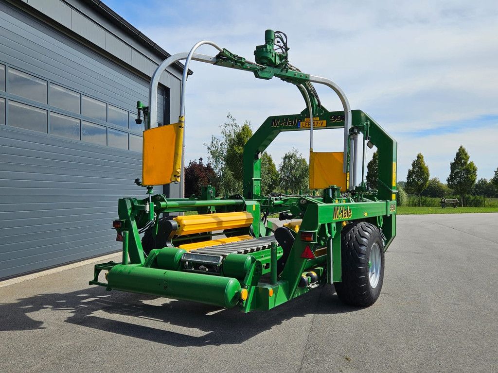 McHale 998 balenwikkelmachine